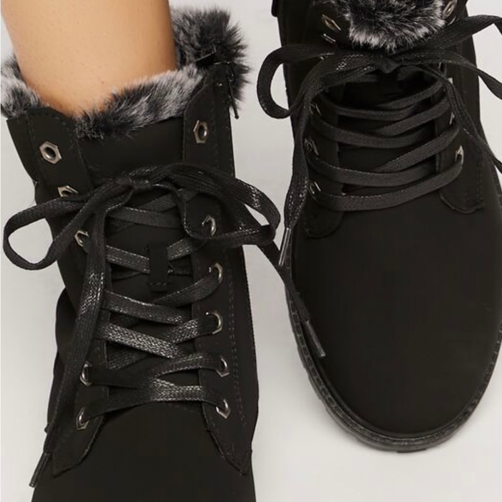 Forever 21 - Picture 3 of 4